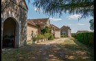 Grande Maison de Maître avec Dépendances sur 2.8 Hectares